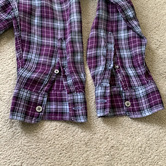 GAP Shirt - Picture 5 of 7